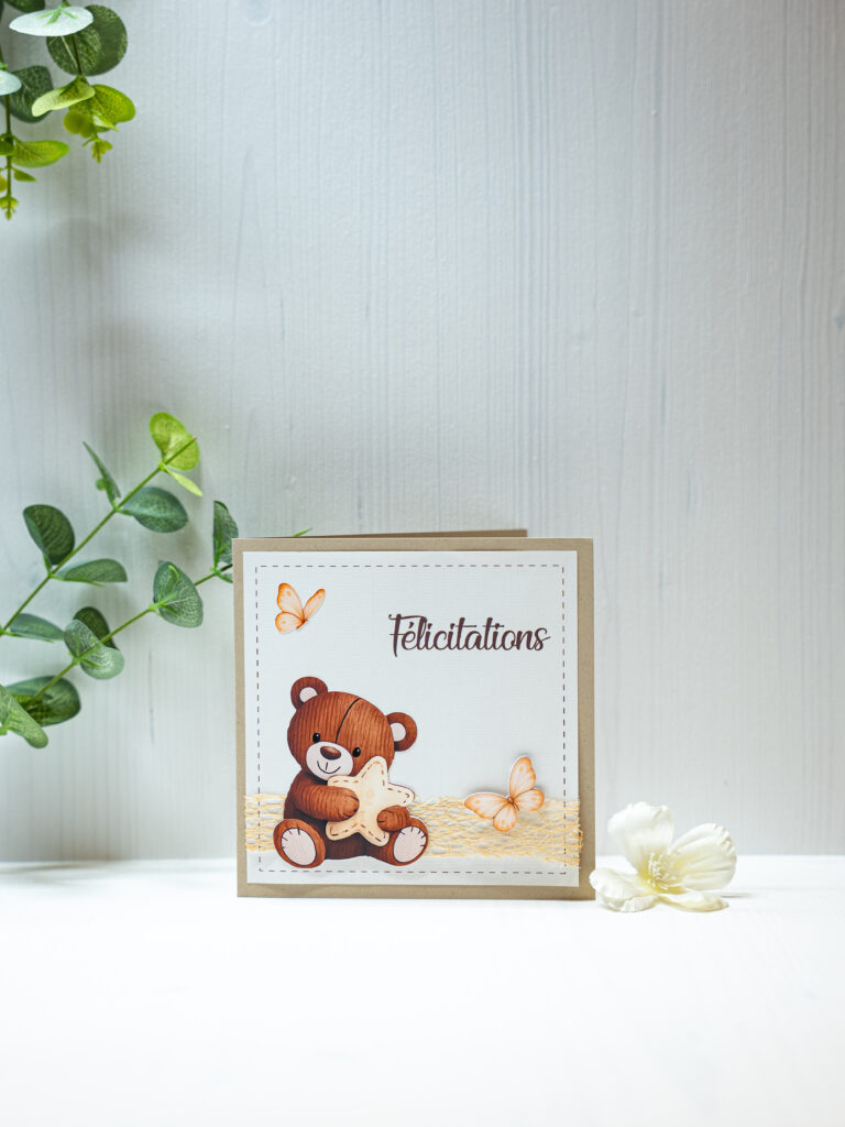 Carte de félicitations naissance Cyntia Créations — modèle ourson
