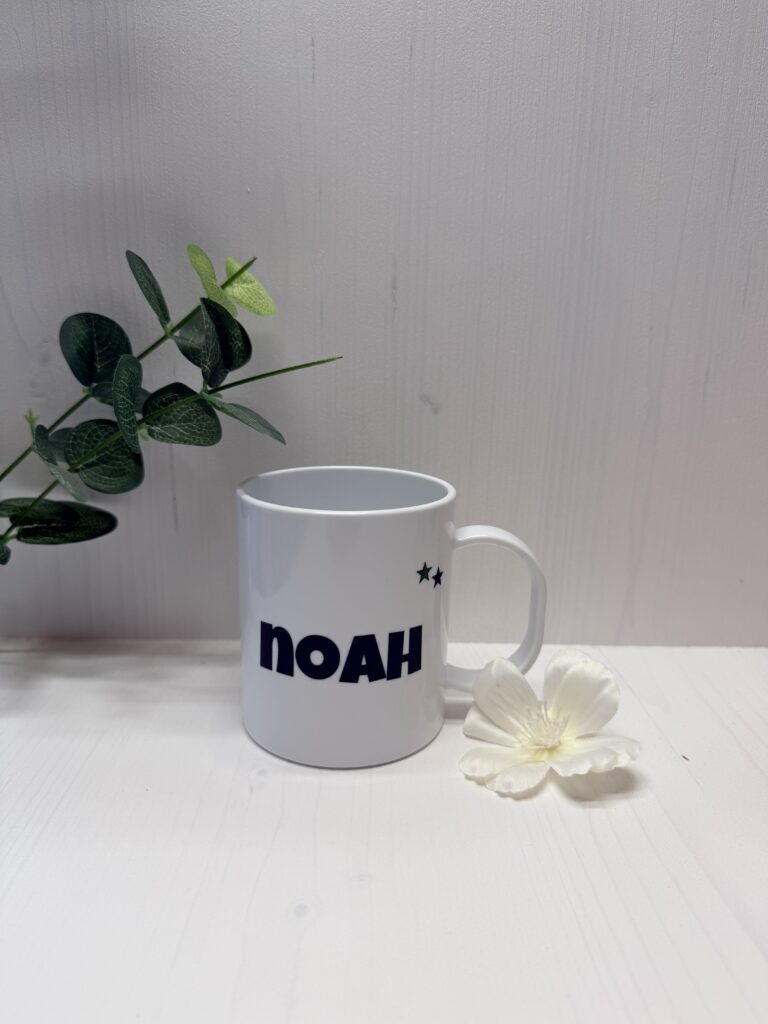 Tasse incassable personnalisée — Cyntia Créations