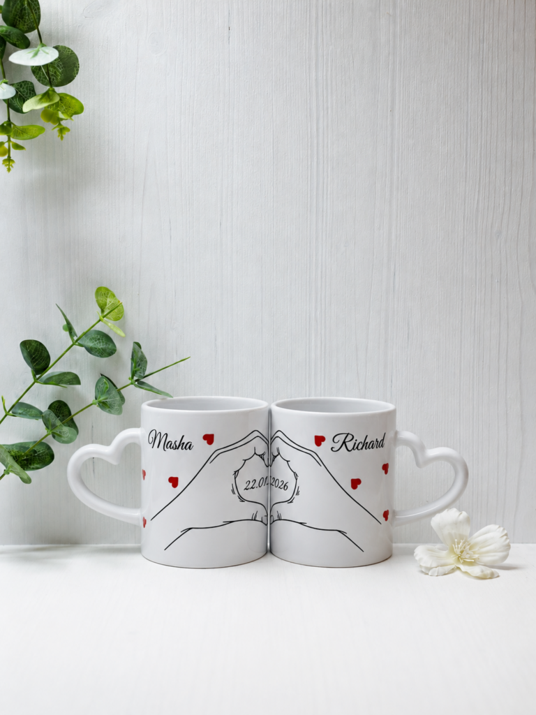 Création sur mesure Cyntia Créations — duo de tasses anse cœur