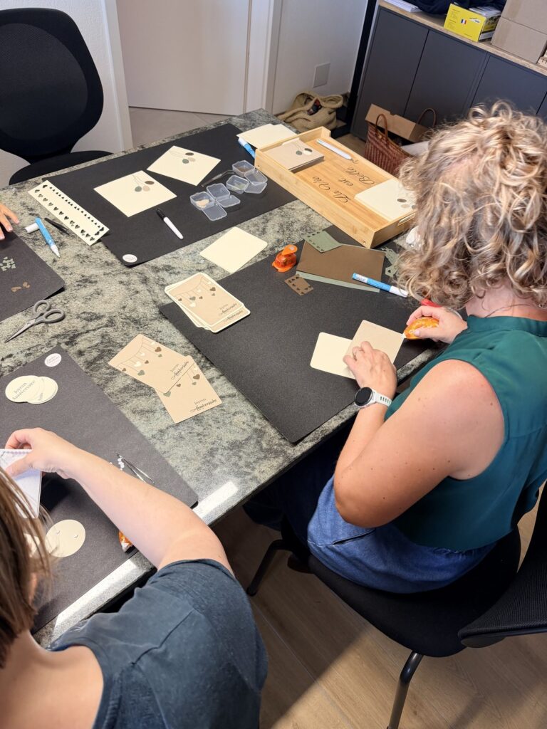 Atelier créatif chez Cyntia Créations à Mézières