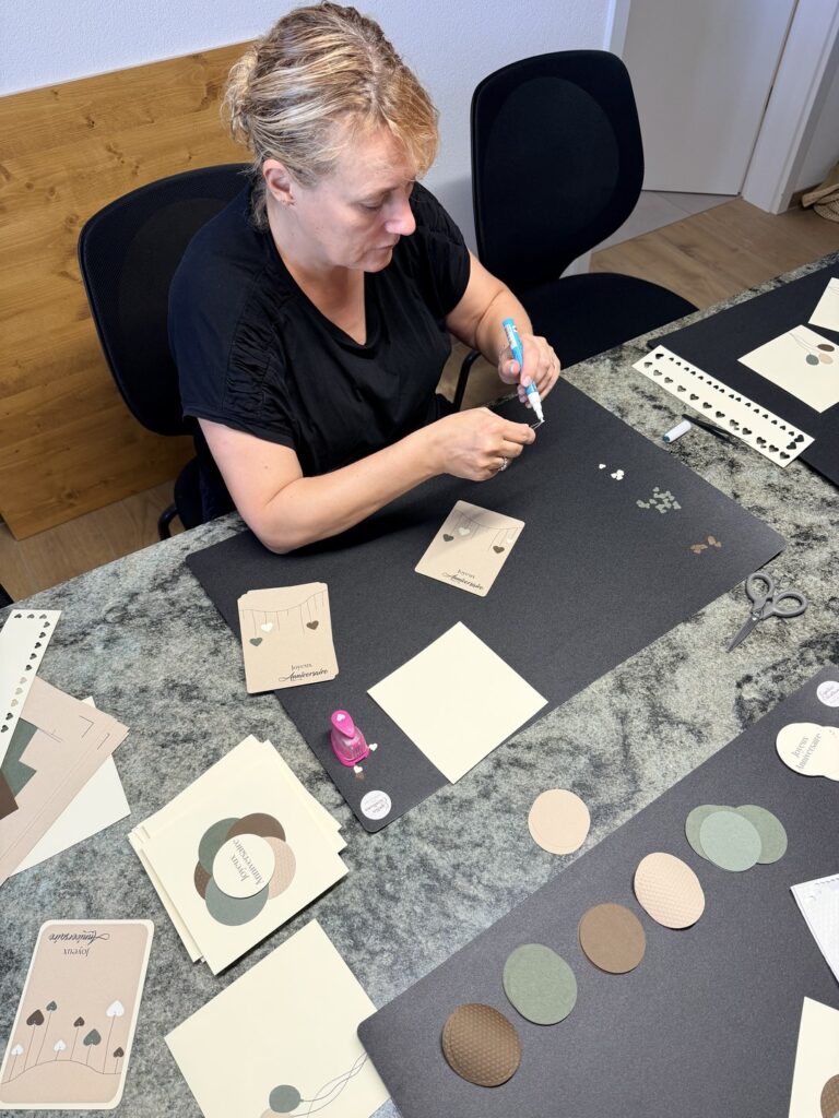 Atelier créatif chez Cyntia Créations à Mézières